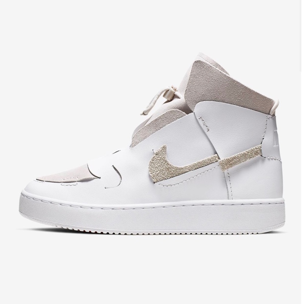 Nike hightop shoes